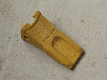 Équipement de terrassement standard 2713-1221A pour axe de dent de godet Doosan