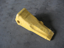 Pièces de rechange pièces minières de la dent 9W2452 de l'éventreur Caterpillar R450