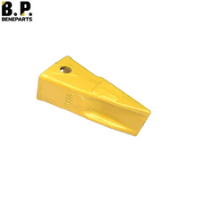 4T2303 Dents de godet de la famille J300 CAT J E200 E315 944 966C